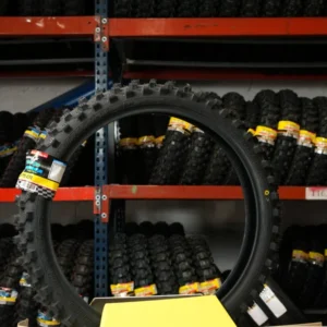 GOMA DUNLOP MOTOCROSS · TRASERA